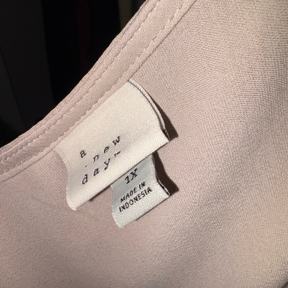 A New Day Soft Cream Sleeveless Top - Picture 2 of 2